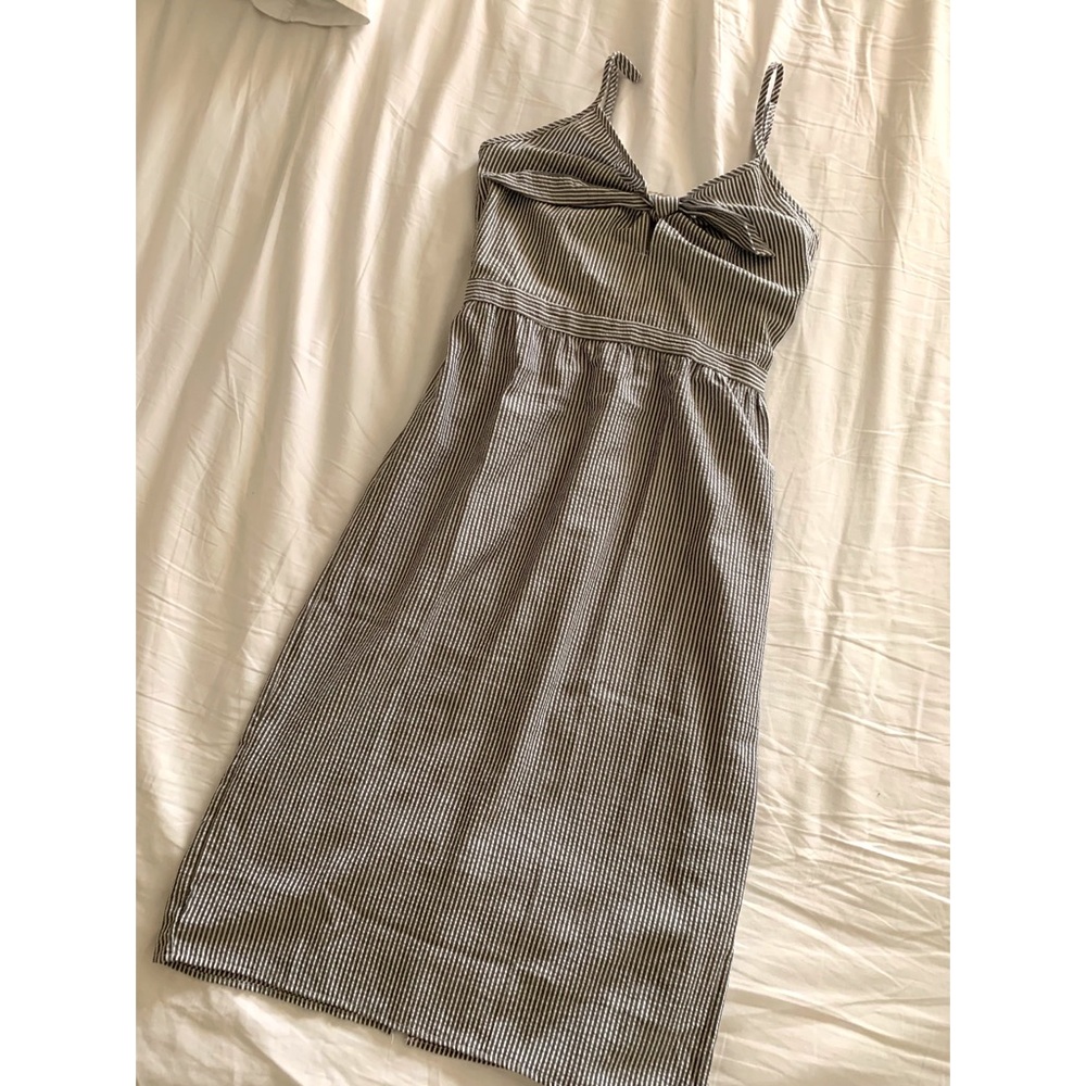 NWOT ☀️Seersucker Midi Summer Dress☀️